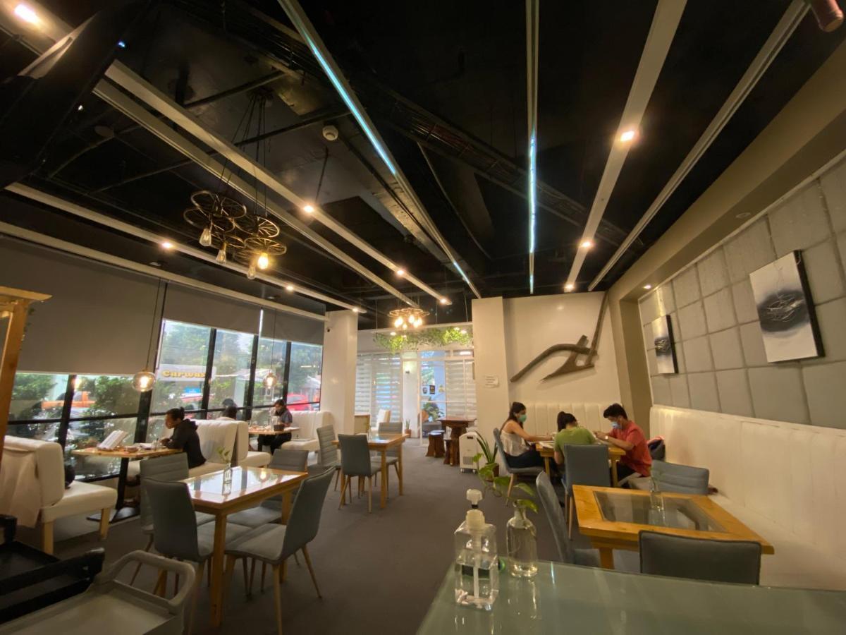 Tely'S Bed & Breakfast Iloilo Powered By Cocotel ภายนอก รูปภาพ