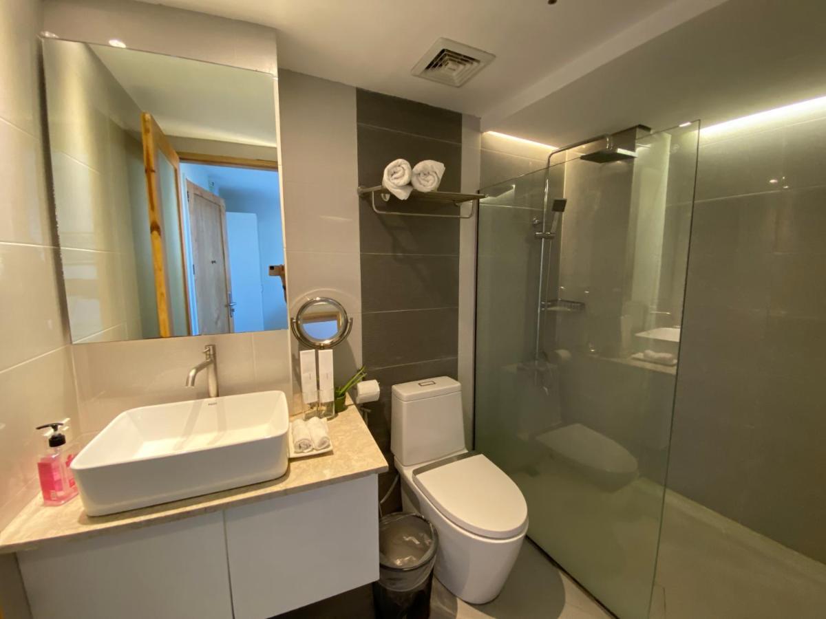 Tely'S Bed & Breakfast Iloilo Powered By Cocotel ภายนอก รูปภาพ
