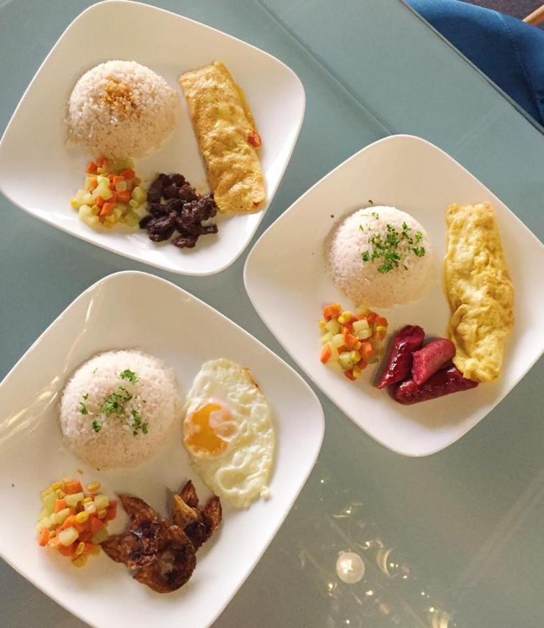 Tely'S Bed & Breakfast Iloilo Powered By Cocotel ภายนอก รูปภาพ
