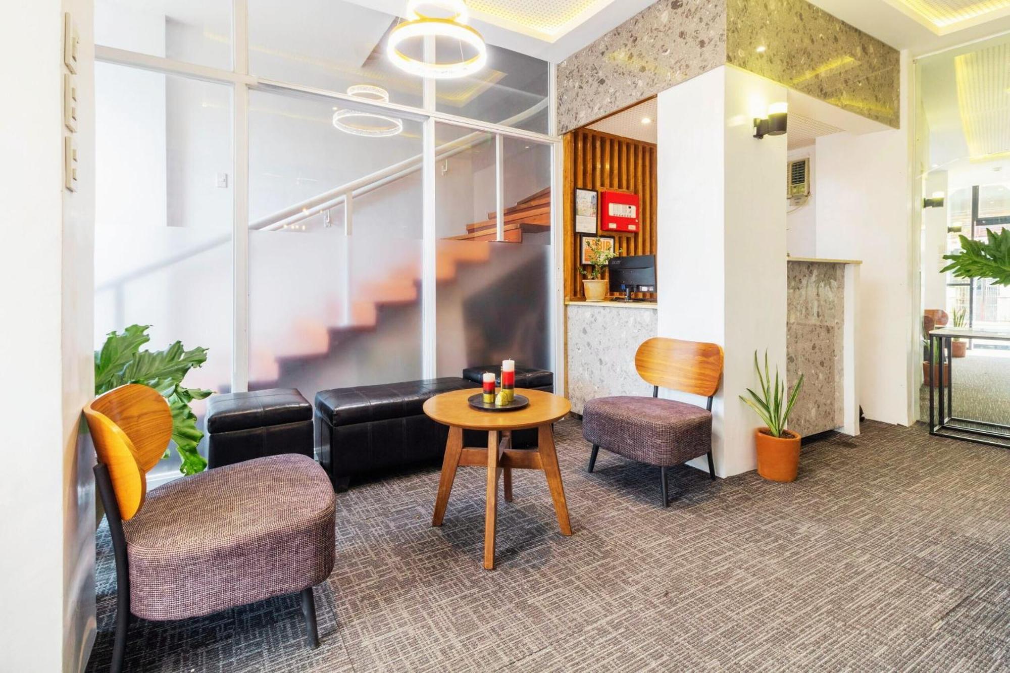 Tely'S Bed & Breakfast Iloilo Powered By Cocotel ภายนอก รูปภาพ