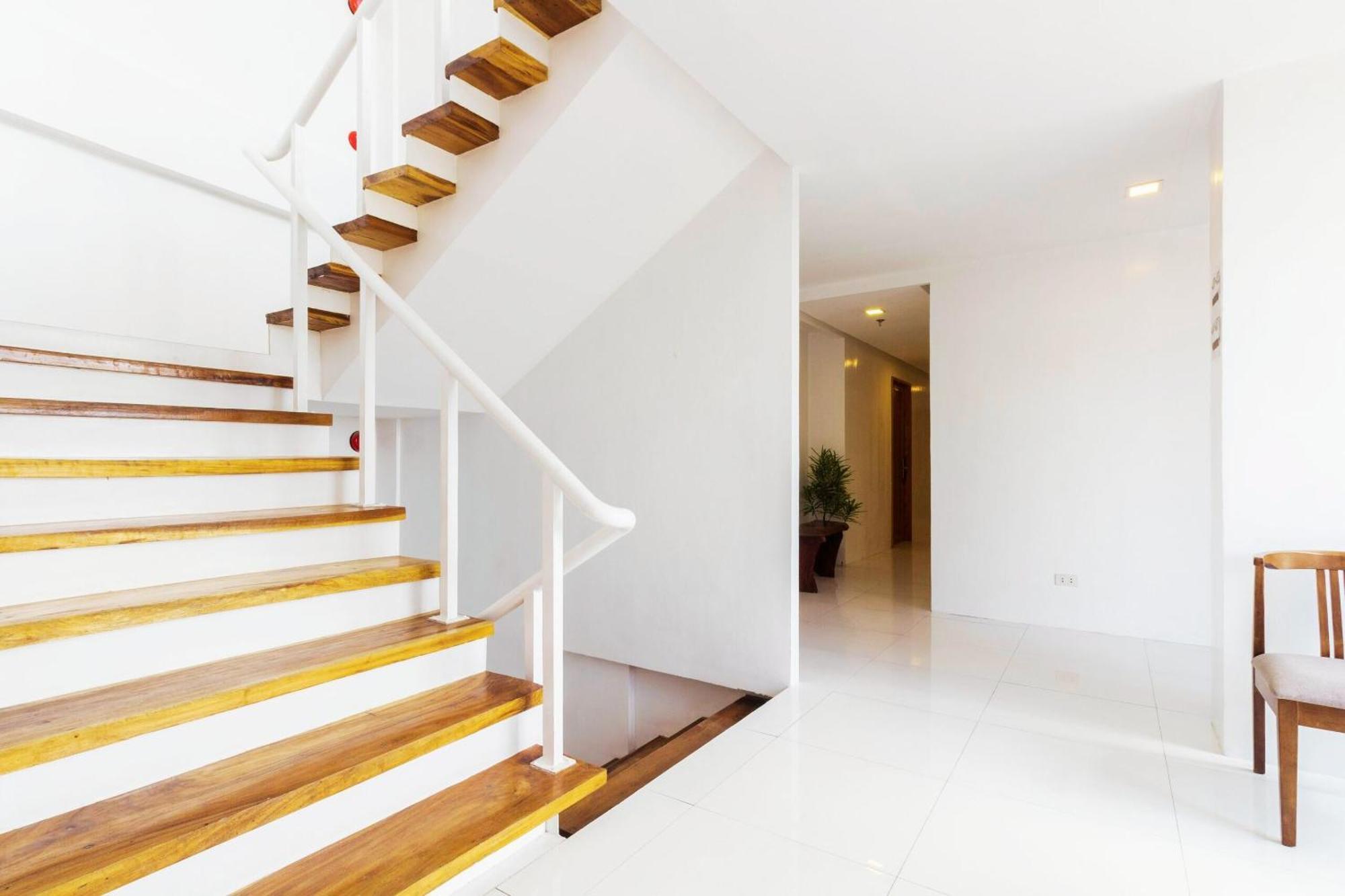 Tely'S Bed & Breakfast Iloilo Powered By Cocotel ภายนอก รูปภาพ