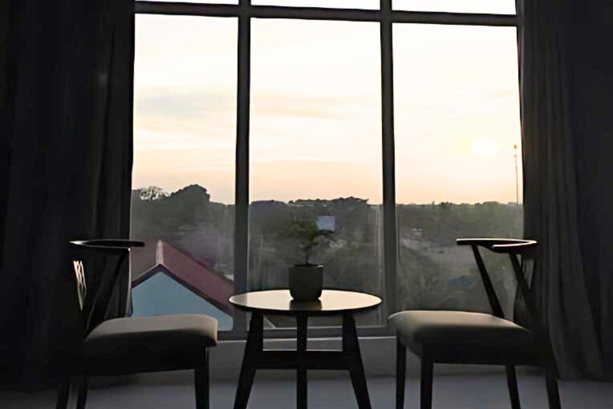 Tely'S Bed & Breakfast Iloilo Powered By Cocotel ภายนอก รูปภาพ