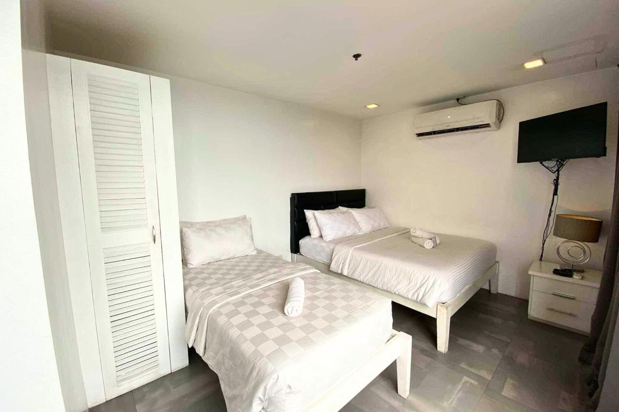 Tely'S Bed & Breakfast Iloilo Powered By Cocotel ภายนอก รูปภาพ