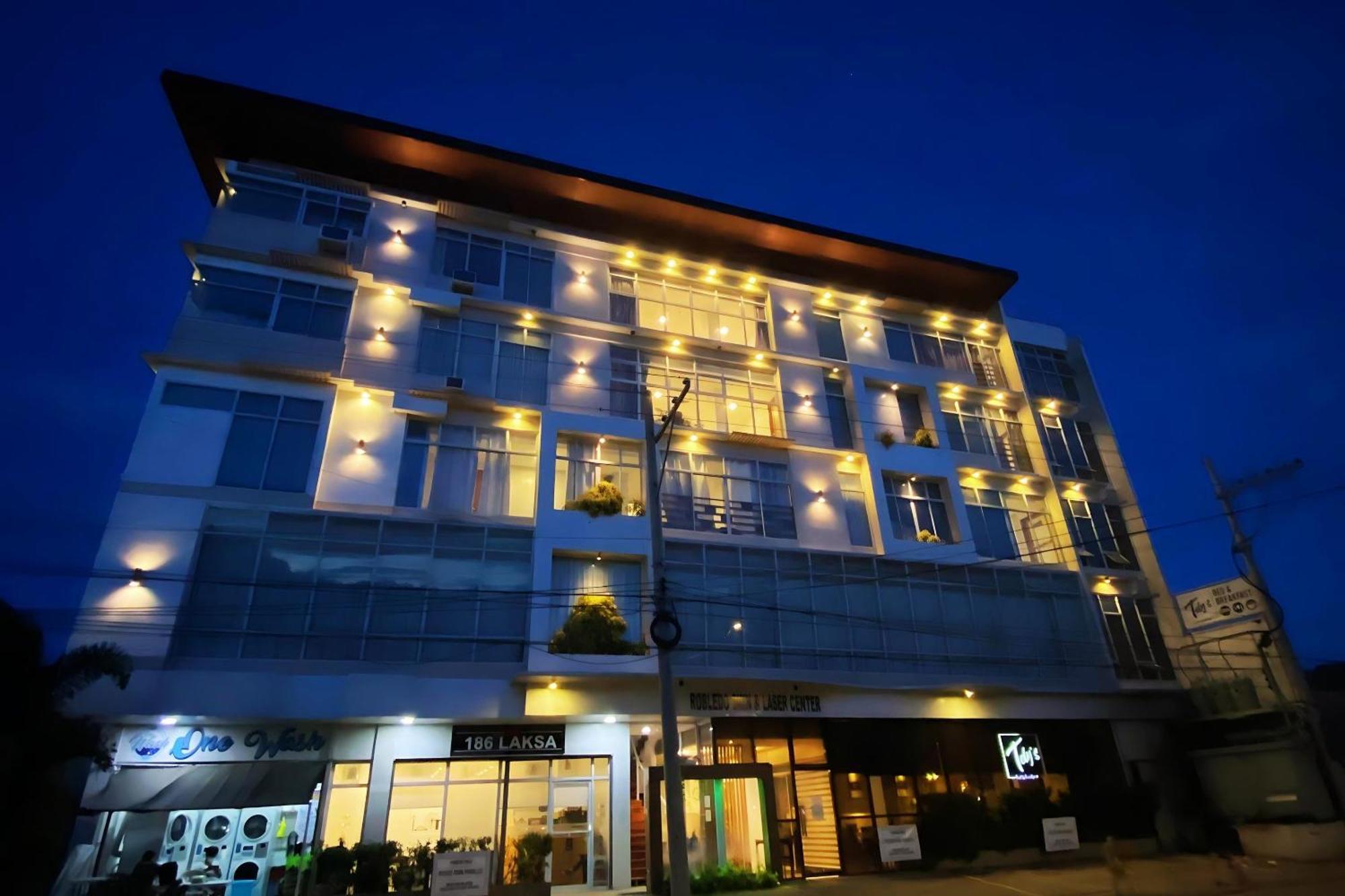 Tely'S Bed & Breakfast Iloilo Powered By Cocotel ภายนอก รูปภาพ